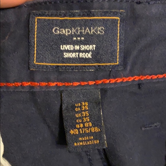 GapKhaks Shorts - Picture 3 of 3
